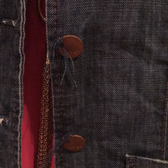 All in the details! Union fitted jacket - Picture 3 of 7